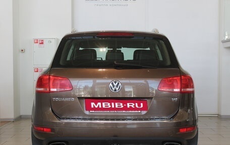 Volkswagen Touareg III, 2011 год, 2 199 000 рублей, 6 фотография