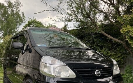 Nissan Serena II, 2002 год, 920 000 рублей, 1 фотография