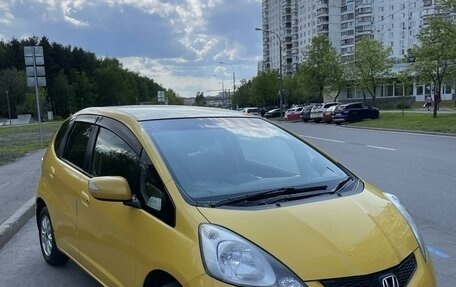 Honda Fit III, 2010 год, 890 000 рублей, 1 фотография