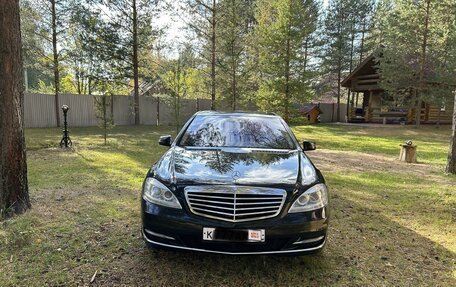 Mercedes-Benz S-Класс, 2011 год, 3 000 000 рублей, 3 фотография