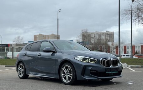 BMW 1 серия, 2020 год, 2 850 000 рублей, 2 фотография