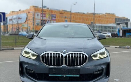 BMW 1 серия, 2020 год, 2 850 000 рублей, 5 фотография