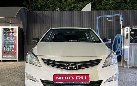 Hyundai Solaris II рестайлинг, 2014 год, 880 000 рублей, 1 фотография