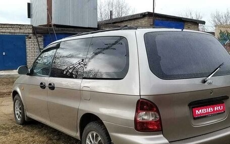 KIA Carnival III, 2000 год, 450 000 рублей, 1 фотография