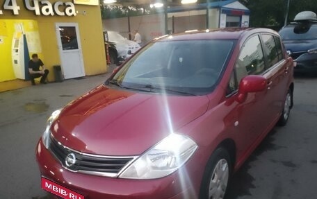 Nissan Tiida, 2010 год, 900 000 рублей, 1 фотография