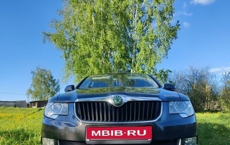 Skoda Superb III рестайлинг, 2011 год, 1 190 000 рублей, 6 фотография