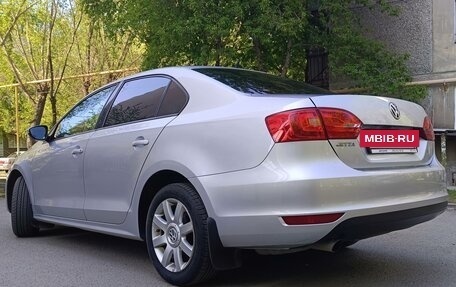 Volkswagen Jetta VI, 2013 год, 980 000 рублей, 4 фотография