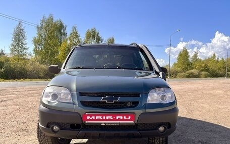 Chevrolet Niva I рестайлинг, 2011 год, 520 000 рублей, 4 фотография