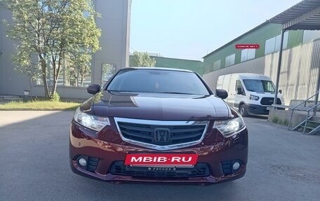 Honda Accord VIII рестайлинг, 2012 год, 1 480 000 рублей, 2 фотография