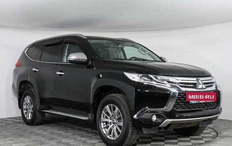 Mitsubishi Pajero Sport III рестайлинг, 2018 год, 3 595 000 рублей, 3 фотография