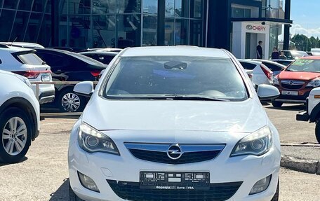 Opel Astra J, 2011 год, 730 990 рублей, 2 фотография