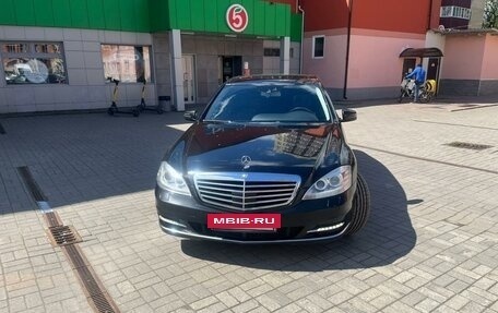Mercedes-Benz S-Класс, 2012 год, 1 550 000 рублей, 3 фотография