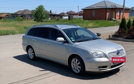 Toyota Avensis III рестайлинг, 2006 год, 1 000 000 рублей, 2 фотография