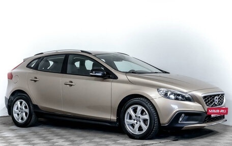 Volvo V40 Cross Country I, 2015 год, 1 798 000 рублей, 3 фотография