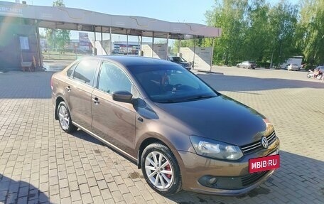 Volkswagen Polo VI (EU Market), 2015 год, 950 000 рублей, 3 фотография