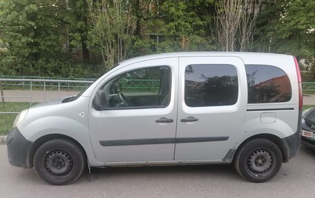 Renault Kangoo II рестайлинг, 2010 год, 650 000 рублей, 4 фотография