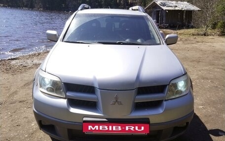 Mitsubishi Outlander III рестайлинг 3, 2006 год, 520 000 рублей, 3 фотография