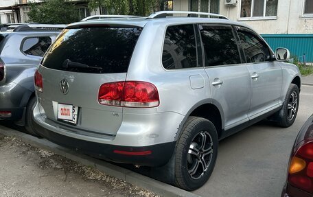 Volkswagen Touareg III, 2004 год, 1 250 000 рублей, 2 фотография