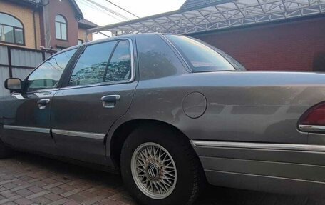 Mercury Grand Marquis II, 1991 год, 900 000 рублей, 2 фотография