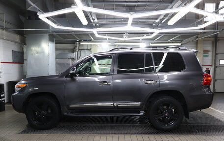 Toyota Land Cruiser 200, 2013 год, 3 999 000 рублей, 7 фотография