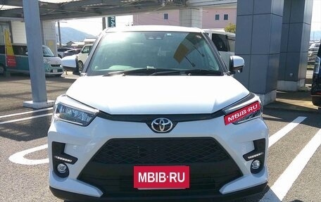 Toyota Raize I, 2021 год, 1 075 000 рублей, 2 фотография