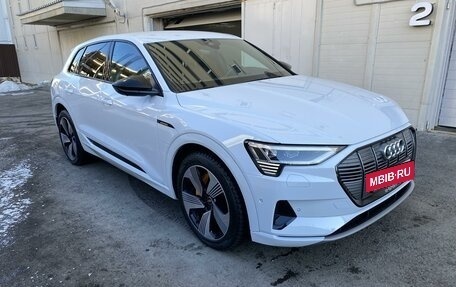 Audi e-tron I, 2021 год, 6 500 000 рублей, 4 фотография