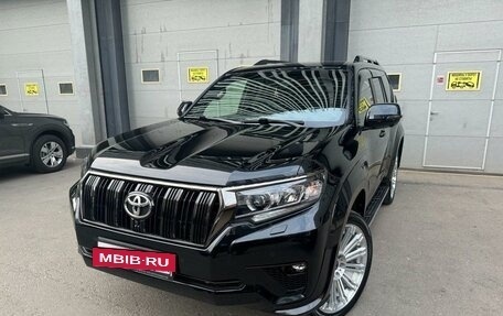 Toyota Land Cruiser Prado 150 рестайлинг 2, 2021 год, 8 990 000 рублей, 3 фотография