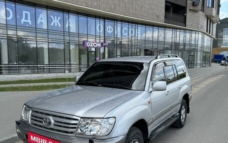 Toyota Land Cruiser 100 рестайлинг 2, 2006 год, 2 450 000 рублей, 4 фотография