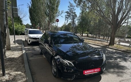 Mercedes-Benz E-Класс, 2019 год, 4 450 000 рублей, 2 фотография