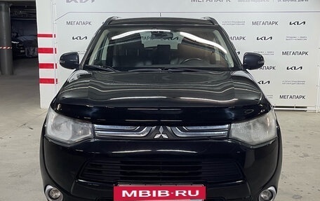 Mitsubishi Outlander III рестайлинг 3, 2012 год, 1 490 000 рублей, 4 фотография