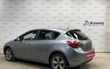 Opel Astra J, 2011 год, 840 000 рублей, 5 фотография