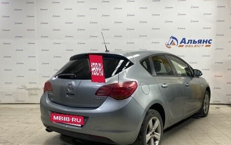 Opel Astra J, 2011 год, 840 000 рублей, 3 фотография