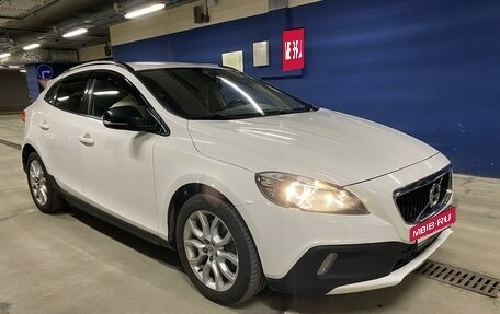 Volvo V40 Cross Country I, 2016 год, 2 000 000 рублей, 4 фотография