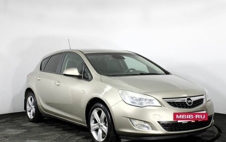 Opel Astra J, 2011 год, 780 000 рублей, 3 фотография