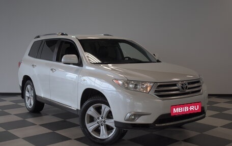 Toyota Highlander III, 2011 год, 2 180 000 рублей, 3 фотография