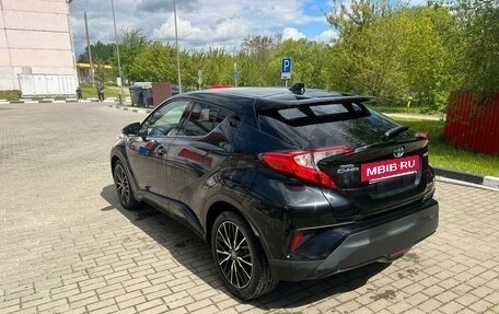Toyota C-HR I рестайлинг, 2018 год, 2 390 000 рублей, 5 фотография