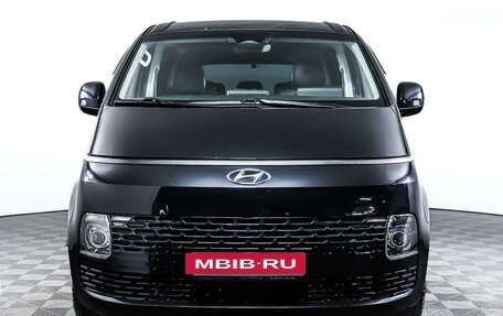 Hyundai Staria, 2021 год, 5 240 000 рублей, 2 фотография