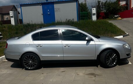 Volkswagen Passat B6, 2008 год, 815 000 рублей, 2 фотография