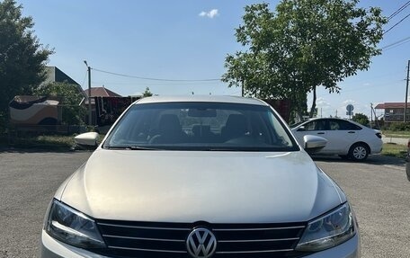 Volkswagen Jetta VI, 2015 год, 1 250 000 рублей, 2 фотография