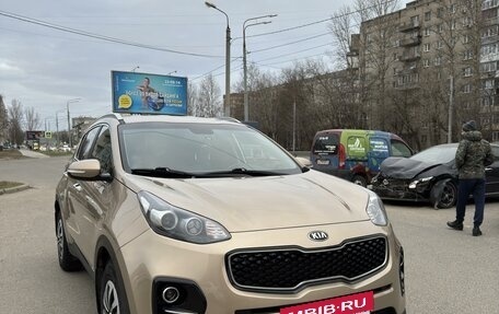 KIA Sportage IV рестайлинг, 2017 год, 2 350 000 рублей, 2 фотография