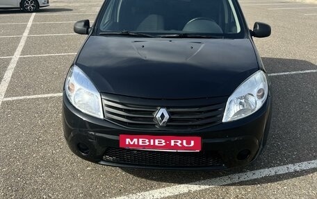 Renault Sandero I, 2012 год, 699 000 рублей, 2 фотография
