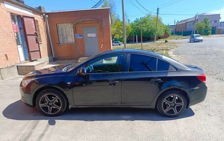 Chevrolet Cruze II, 2010 год, 695 000 рублей, 2 фотография