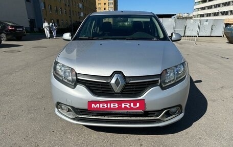 Renault Logan II, 2017 год, 780 000 рублей, 2 фотография