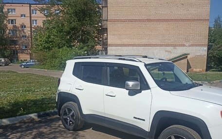 Jeep Renegade I рестайлинг, 2015 год, 2 050 000 рублей, 2 фотография