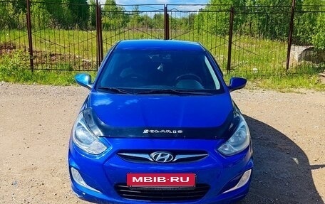 Hyundai Solaris II рестайлинг, 2013 год, 950 000 рублей, 2 фотография