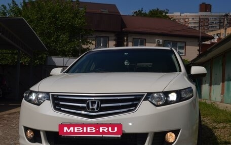 Honda Accord VIII рестайлинг, 2010 год, 1 560 000 рублей, 2 фотография