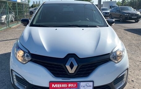 Renault Kaptur I рестайлинг, 2017 год, 1 495 000 рублей, 2 фотография