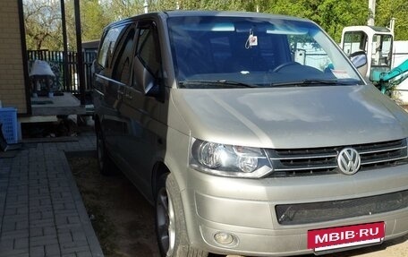 Volkswagen Caravelle T5, 2012 год, 1 600 000 рублей, 2 фотография