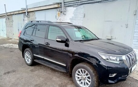 Toyota Land Cruiser Prado 150 рестайлинг 2, 2018 год, 5 500 000 рублей, 3 фотография