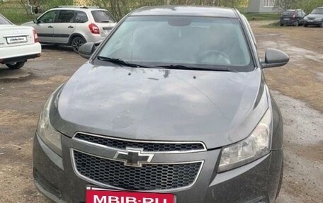 Chevrolet Cruze II, 2011 год, 590 000 рублей, 2 фотография